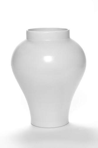 Potterait-White Porcelain Jar 45.72+30.48cm Digital print on Cotton Paper, 2014 .JPG